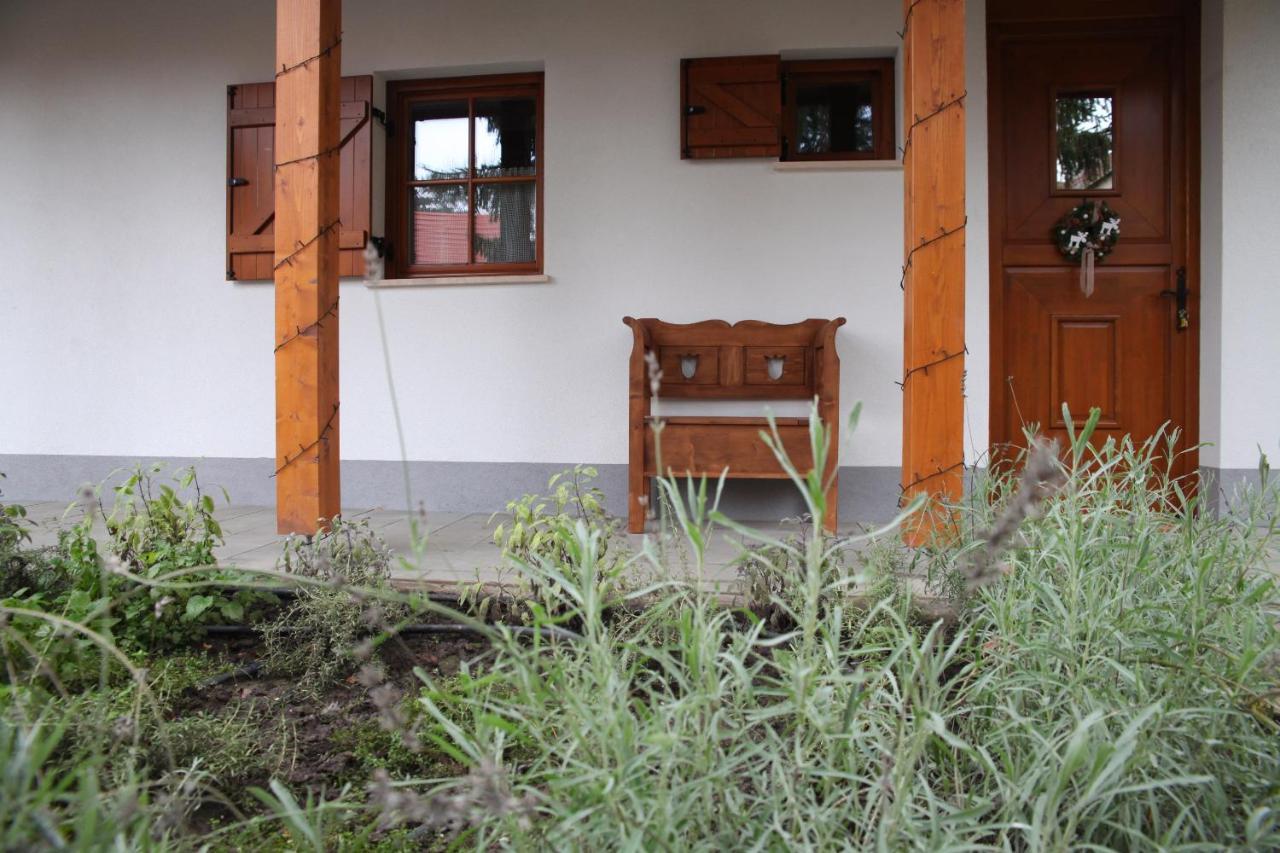 Doeme's Point Villa Leanyfalu